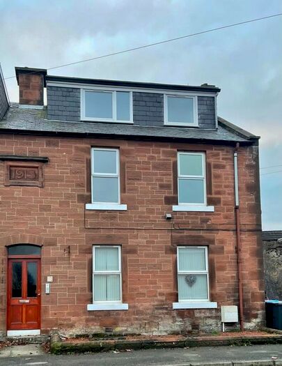 3 Bedroom Maisonette To Rent In Lockerbie Road, Dumfries DG1