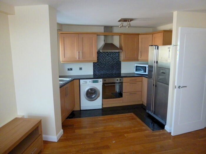 2 Bedroom Apartment To Rent In City Heights, Old Snow Hill, B4