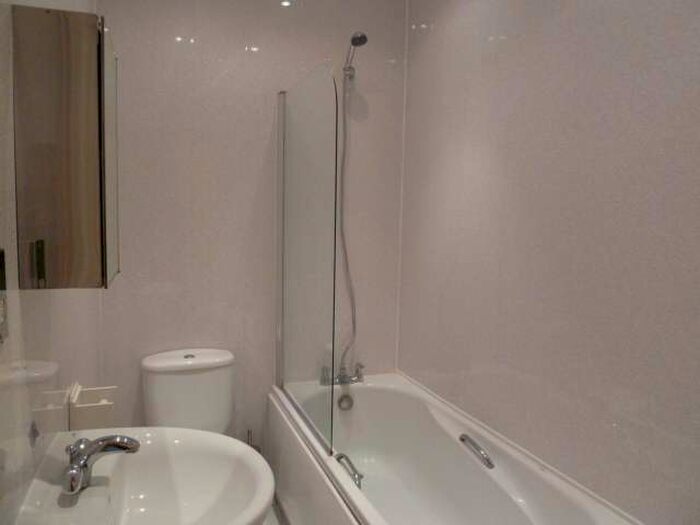 2 Bedroom Apartment To Rent In Queen Alexandra Rd Ashbrooke, Sunderland, SR2