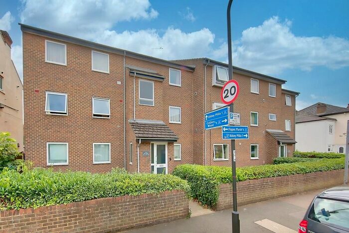 2 Bedroom Flat To Rent In Devonshire Road, Colliers Wood, SW19