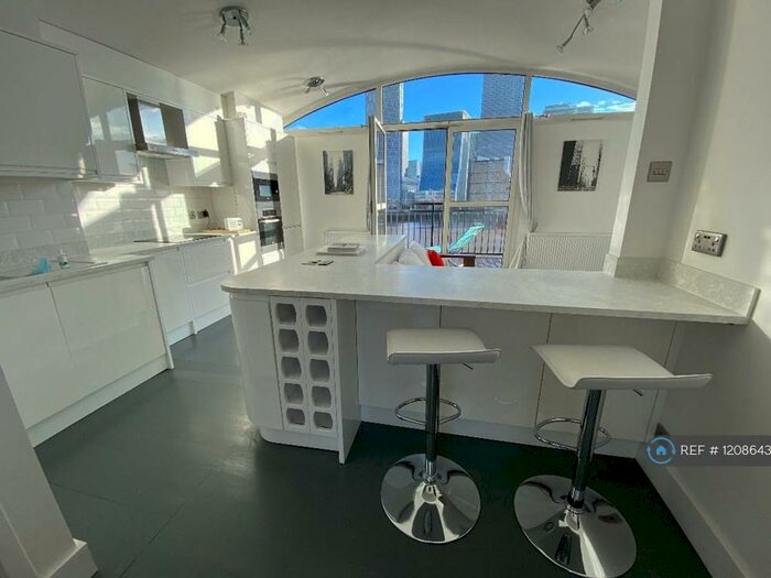 1 Bedroom Penthouse To Rent In Lawrence Wharf, London, SE16