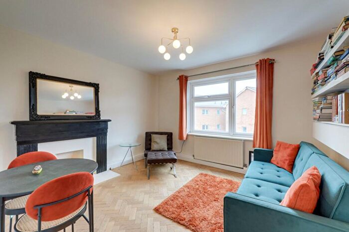 1 Bedroom Flat For Sale In Taymount Rise, Forest Hill, SE23