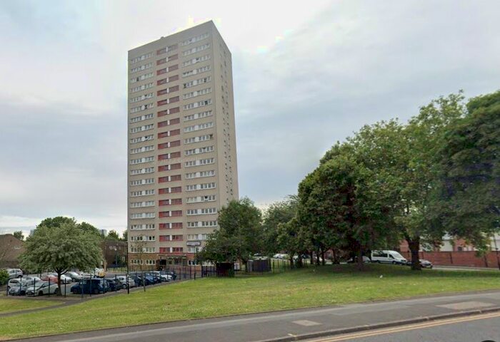 2 Bedroom Flat To Rent In Acorn Grove, Birmingham, B1