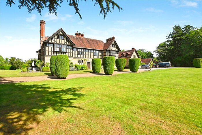 2 Bedroom Flat For Sale In Mill Lane, Stedham, Midhurst, West Sussex, GU29