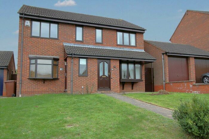 2 Bedroom Semi-Detached House To Rent In Green Lane, Banbury, Oxon, OX16