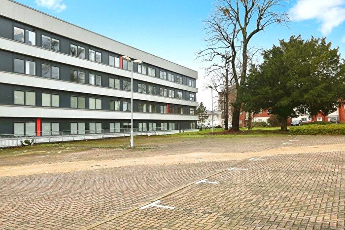 2 Bedroom Flat For Sale In Romsey Road, Southampton, Hampshire, SO16