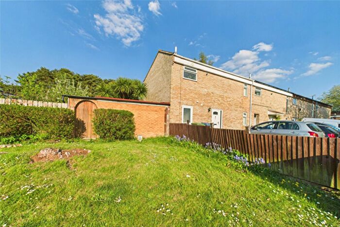 3 Bedroom End Of Terrace House To Rent In Nuthurst, Bracknell, Berkshire, RG12