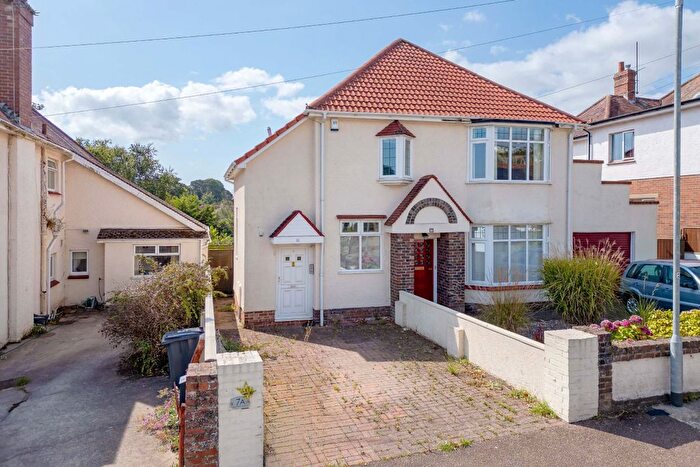 2 Bedroom Flat For Sale In Southfield Avenue, Preston, Paignton, TQ3