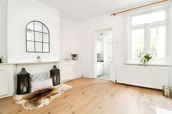 2 Bedroom Terraced House To Rent In Keens Road, Croydon, CR0