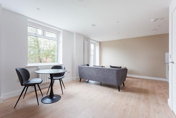 1 Bedroom Apartment To Rent In Stockdale House, Headingley Park, Victoria Road, Leeds, West Yorkshire, LS6