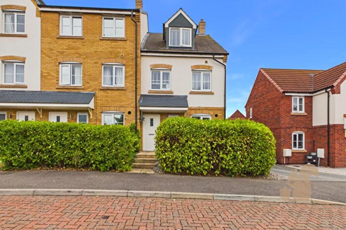 3 Bedroom Town House For Sale In Mulberry Gardens, Great Cornard, CO10