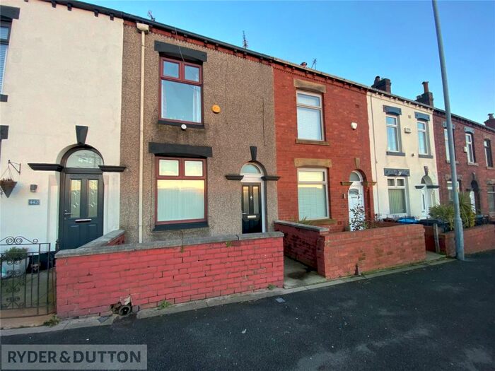 2 Bedroom Terraced House To Rent In Rochdale Road, Royton, Oldham, OL2
