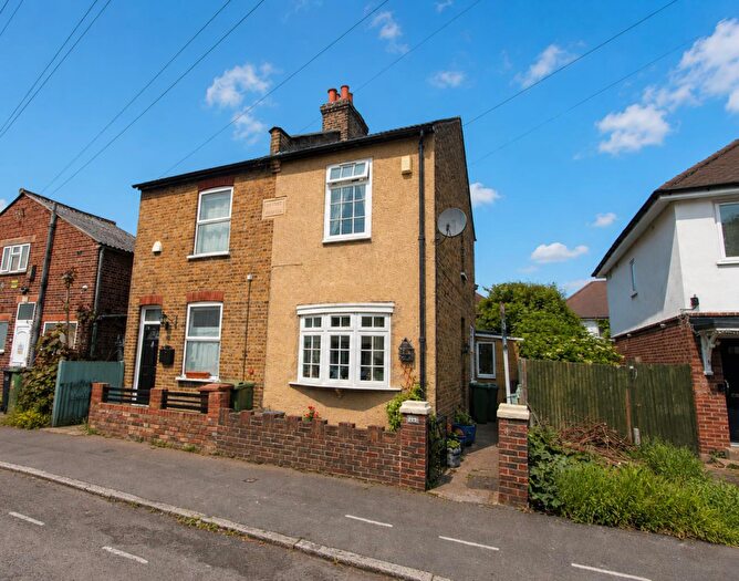 2 Bedroom Semi Detached House For Sale In St. James Road, Carshalton, SM5