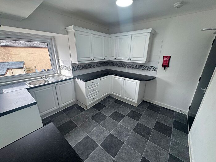2 Bedroom Flat To Rent In Office Street, Tai Cwm Office Street, CF39