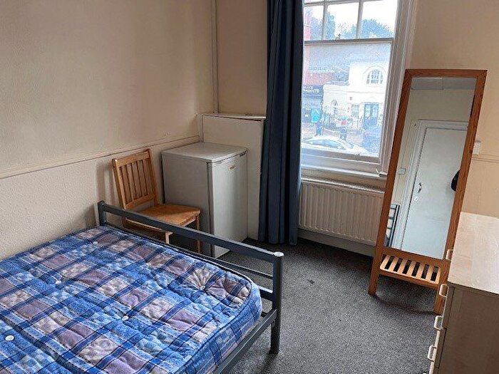 Studio To Rent In The Town, Enfield, EN2