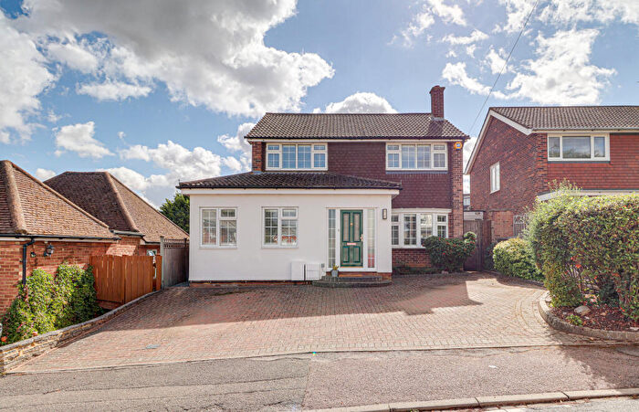 5 Bedroom Detached House For Sale In Harpenden Rise, Harpenden, Hertfordshire, AL5