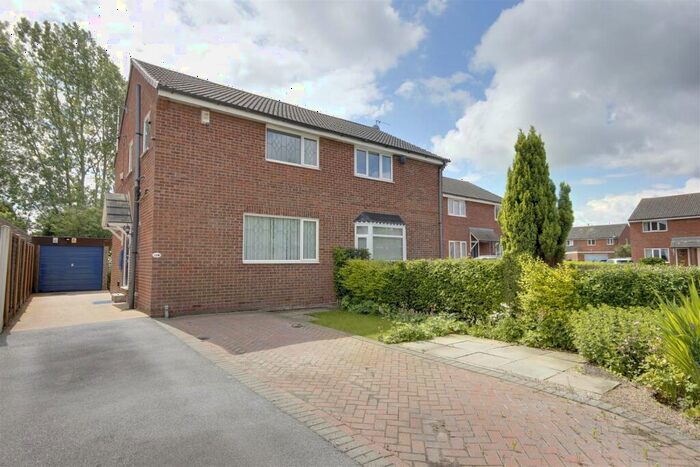 3 Bedroom Semi-Detached House For Sale In Meadow Lane, Newport, HU15
