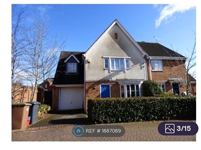 4 Bedroom Semi-Detached House To Rent In Ashton Close, Daventry, NN11