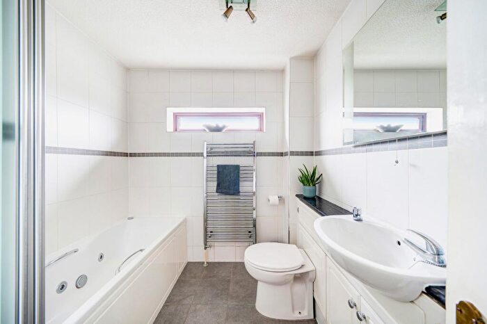 4 Bedroom Detached House For Sale In Goss Lane, Nailsea, North Somerset, BS48