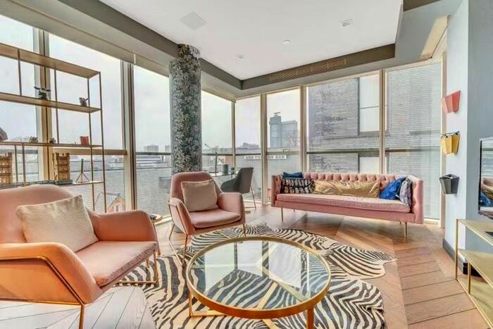 2 Bedroom Flat For Sale In Earls Way, London, SE1