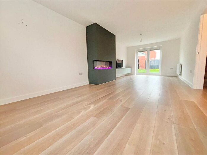 5 Bedroom Detached House For Sale In Barleycorn Way, Beck Row, IP28