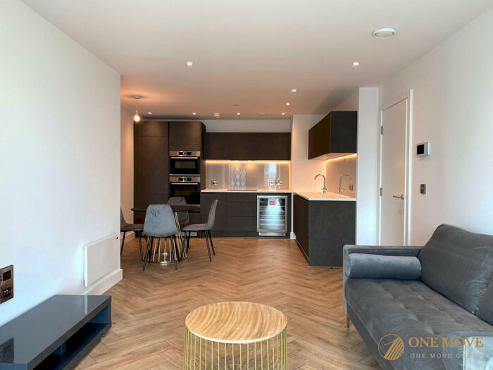 2 Bedroom Apartment To Rent In Elizabeth Tower, Manchester, M15