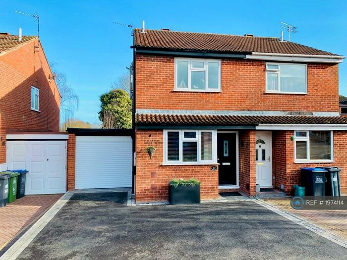 2 Bedroom Semi-Detached House To Rent In Elliston Grove, Leamington Spa, CV31