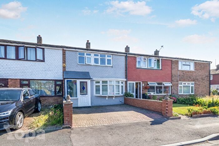 3 Bedroom Terraced House For Sale In Stuart Road, Welling, DA16