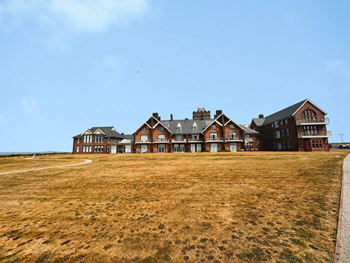 3 Bedroom Apartment For Sale In The Links, Rest Bay, Porthcawl, CF36