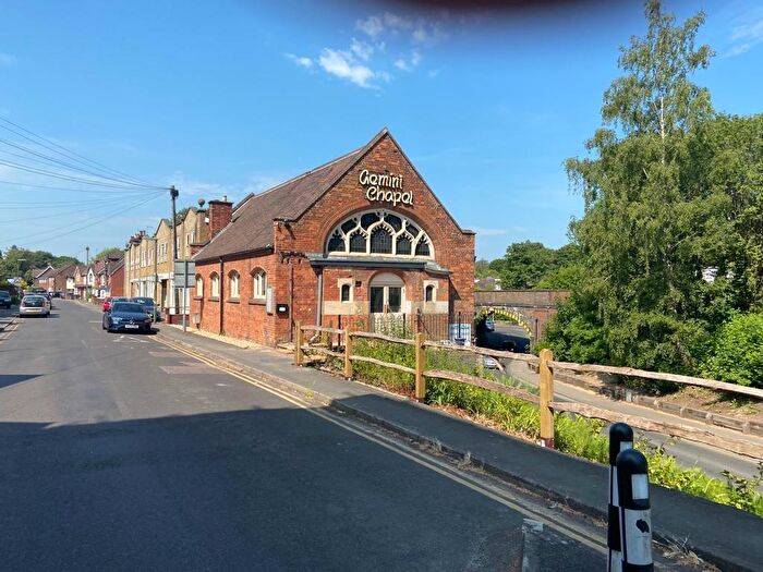 2 Bedroom Apartment For Sale In Kings Road, Haslemere, GU27