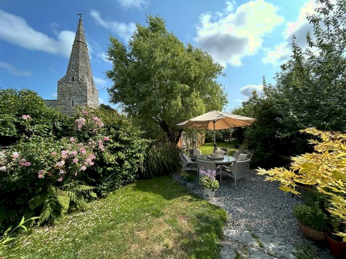 3 Bedroom Terraced House For Sale In St. Ewe, PL26