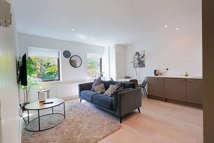 1 Bedroom Flat To Rent In Southernhay Gardens, St. Leonards, Exeter, EX1