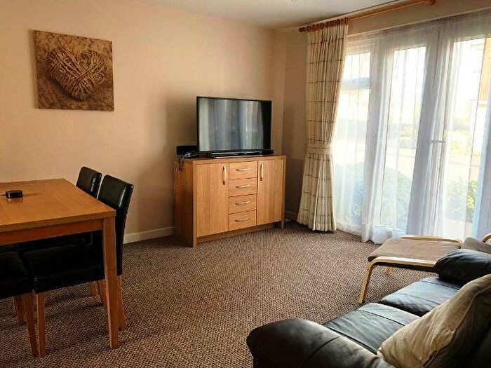2 Bedroom Apartment To Rent In Alma Road, Banbury, OX16