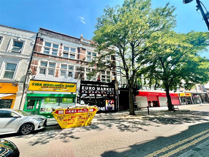 2 Bedroom Flat To Rent In Hare Street, Woolwich, London, SE18