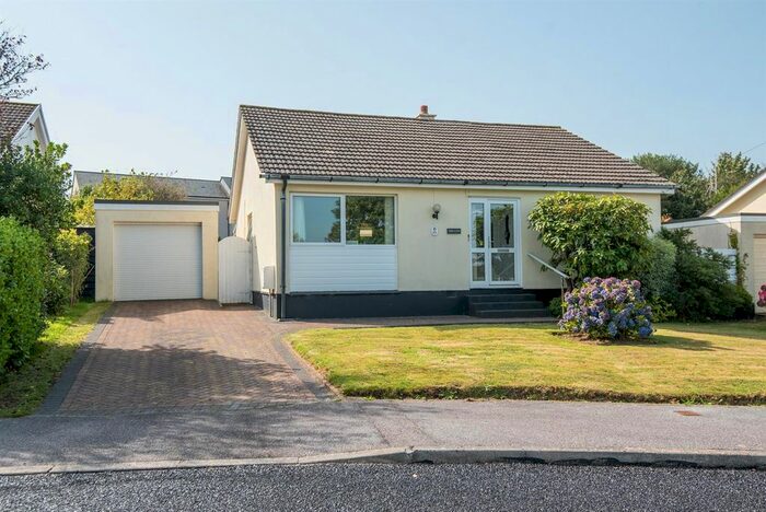 3 Bedroom Detached Bungalow For Sale In Forth Noweth, Carnon Downs, Truro, TR3