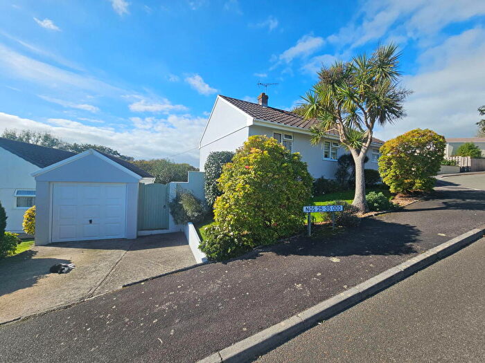 2 Bedroom Detached Bungalow For Sale In Valley View, St Keyne, PL14