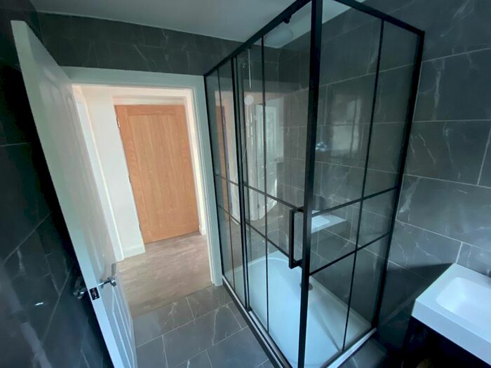1 Bedroom Flat To Rent In Stamford Street, Glenfield, LE3