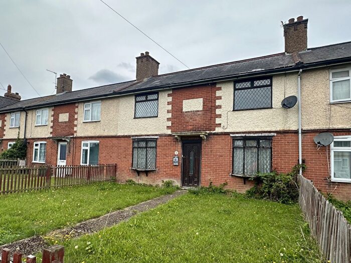 3 Bedroom Terraced House For Sale In Banks Road, Ashford, TN23
