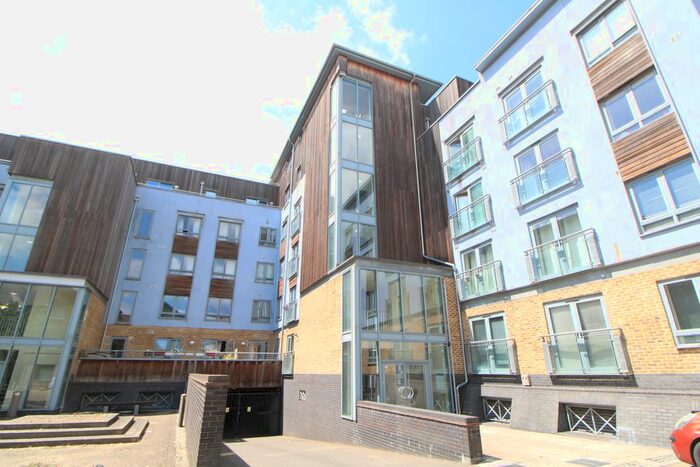 2 Bedroom Flat To Rent In Quayside Drive, Colchester, CO2