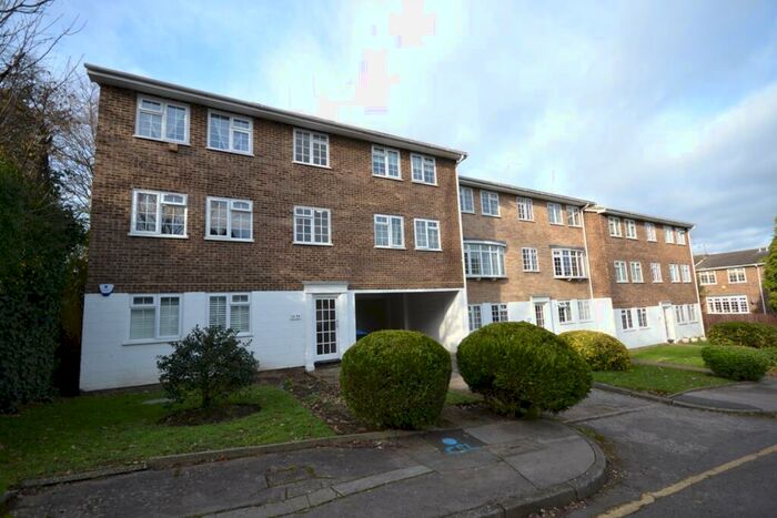 1 Bedroom Flat To Rent In Tavistock Road Bromley, BR2