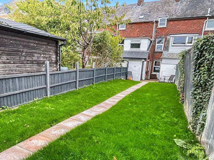 4 Bedroom Terraced House To Rent In Christchurch, BH23
