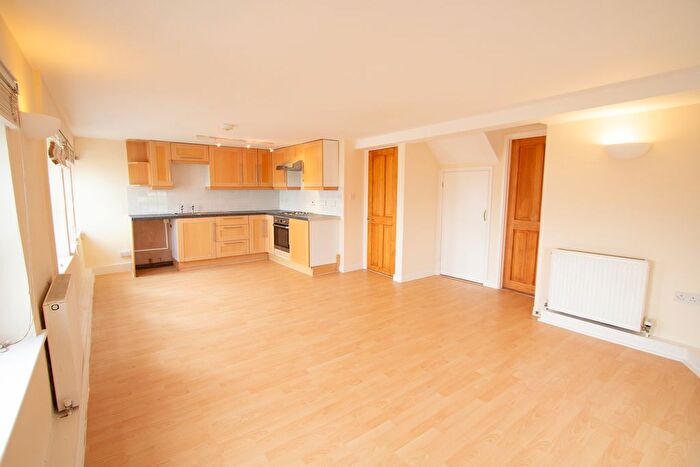 2 Bedroom Flat To Rent In Back Lane, St. Ives, TR26