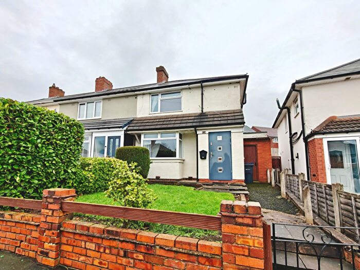 3 Bedroom End Terrace House To Rent In Tansley Road, Birmingham, B44