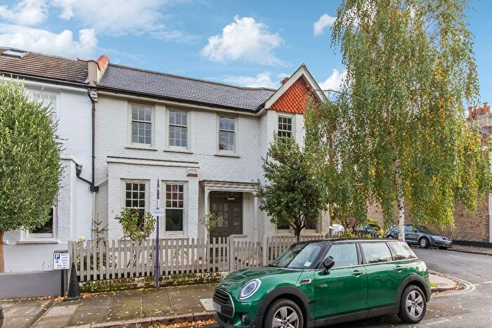 4 Bedroom Detached House To Rent In First Avenue, London, SW14