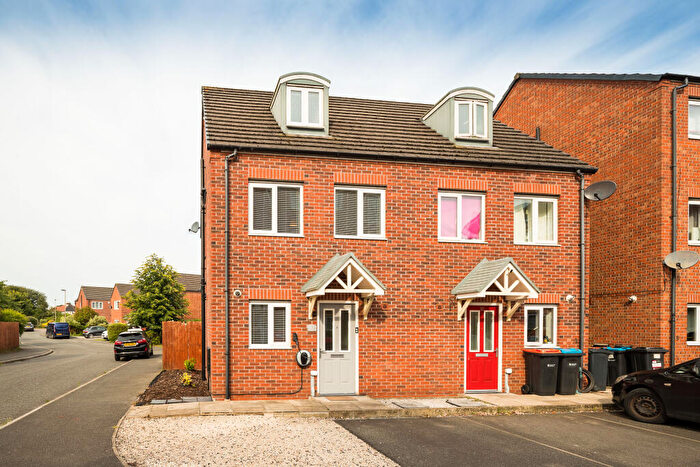 3 Bedroom Semi-Detached House For Sale In Robinson Road, Ellesmere Port, CH65