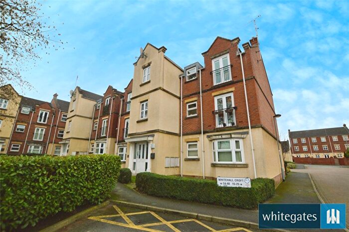 2 Bedroom Flat For Sale In Whitehall Croft, Leeds, West Yorkshire, LS12