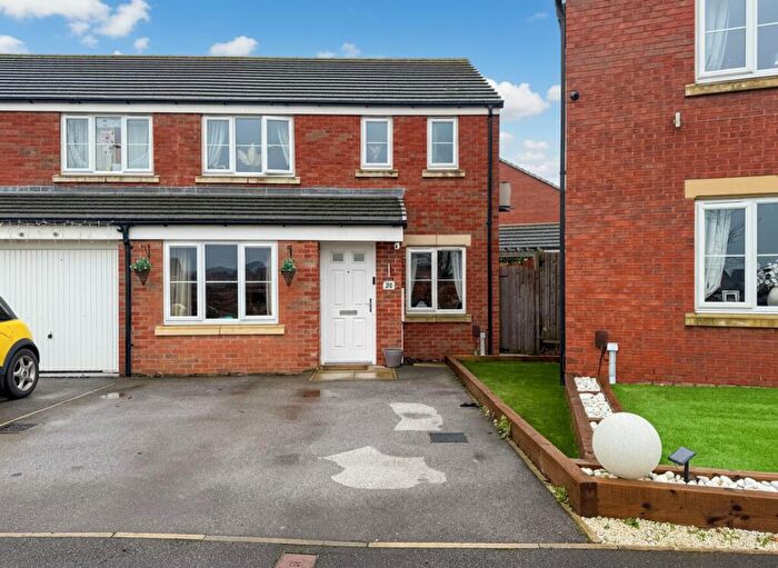 3 Bedroom Semi Detached House For Sale In Candle Crescent, Thurcroft, S66