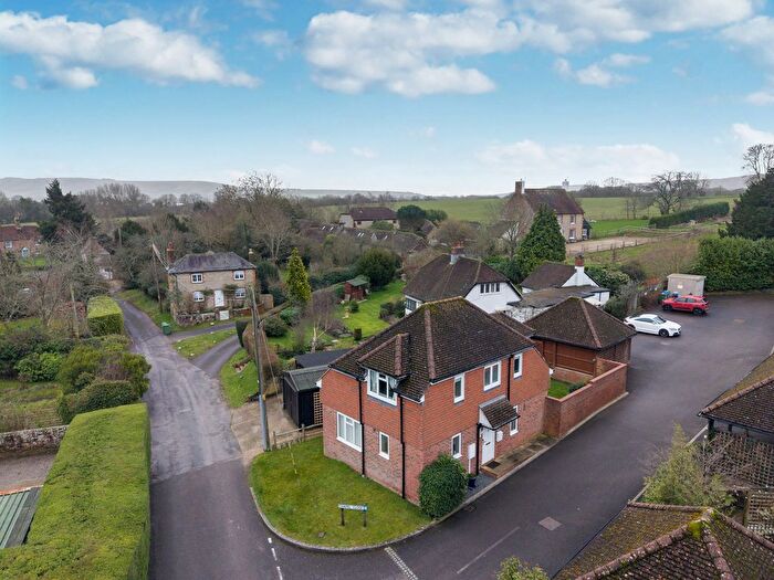 2 Bedroom Detached House For Sale In Chapel Close, Watersfield, RH20