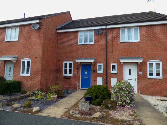 2 Bedroom Town House To Rent In Barn Close, Long Eaton, Nottingham, NG10