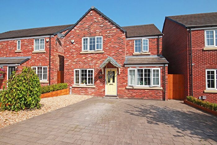 4 Bedroom Detached House For Sale In Stableford Close, Standish, WN6